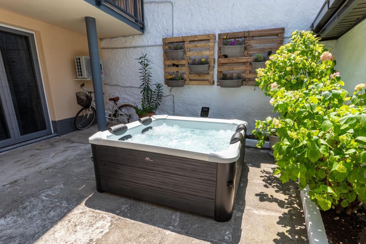 Self Check-In Apartment With Jacuzzi Mostar Ngoại thất bức ảnh