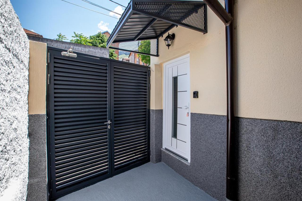 Self Check-In Apartment With Jacuzzi Mostar Ngoại thất bức ảnh