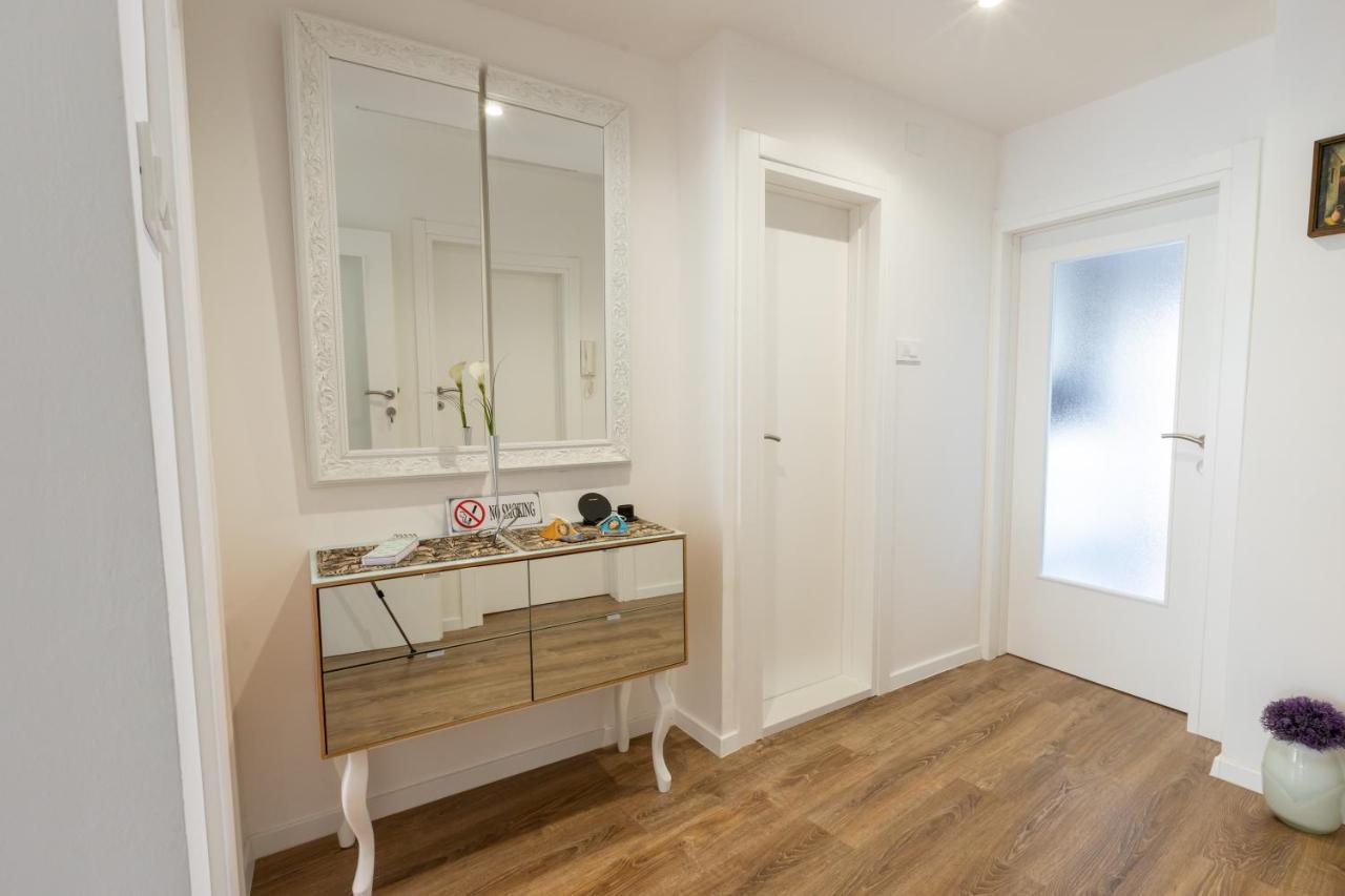 Self Check-In Apartment With Jacuzzi Mostar Ngoại thất bức ảnh