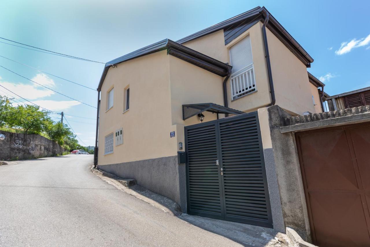 Self Check-In Apartment With Jacuzzi Mostar Ngoại thất bức ảnh